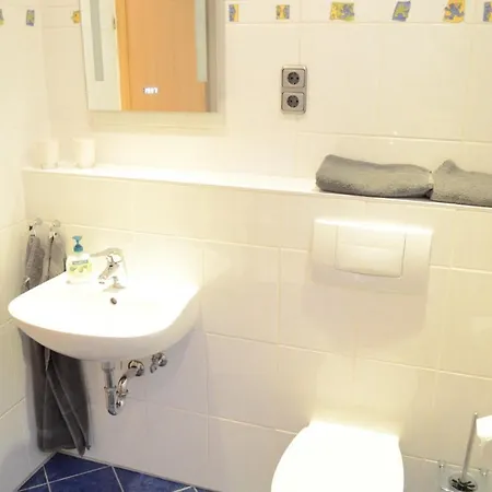Apartment Ahorn Riedstadt