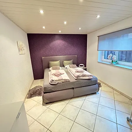 Ahorn Appartement Riedstadt