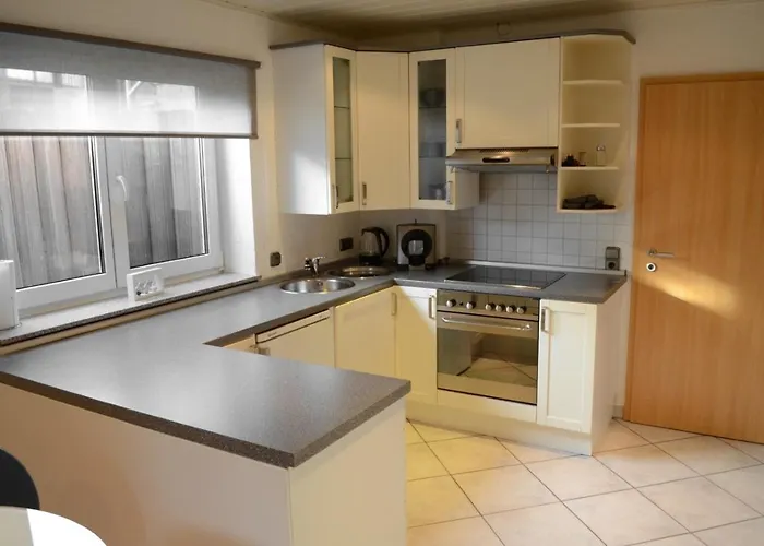 Ahorn Appartement Riedstadt